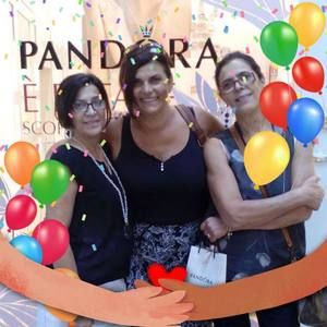 Meet your Posher, Lia anna